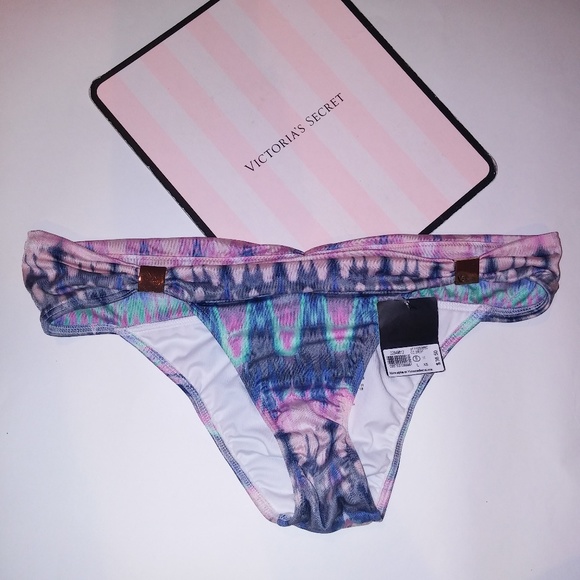 Victoria Secret Swim Bottom
Pink Blue Tie Dye
Hottie Cheeky - Picture 2 of 7